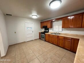 152 Elvira Way in El Paso, TX - Building Photo - Building Photo