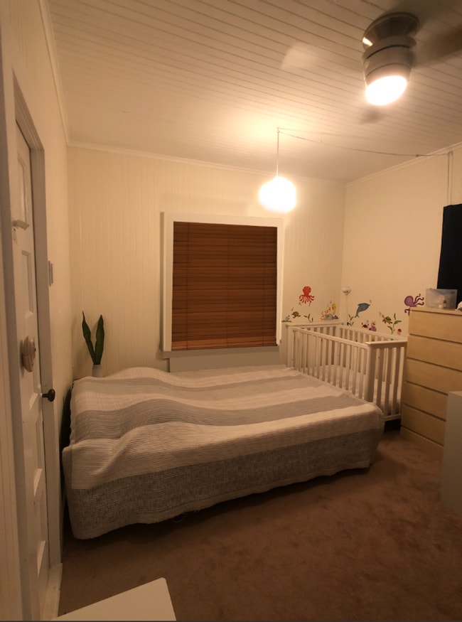 property at 4648 Kahala Ave