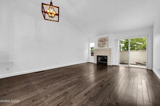 3274 Alum Creek Ct in Reno, NV - Building Photo - Building Photo