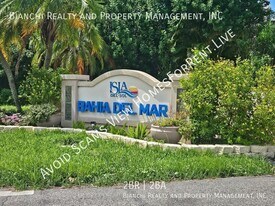 6365 Bahia Del Mar Blvd S in St. Petersburg, FL - Building Photo