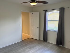 491 SW Curtis St in Port St. Lucie, FL - Building Photo - Building Photo