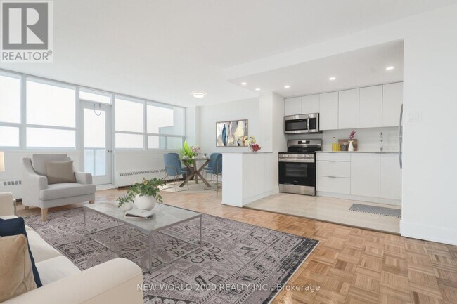 33-1033 Erskine Ave in Toronto, ON - Building Photo - Building Photo
