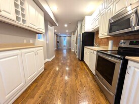 86 Asquith Ave in Toronto, ON - Building Photo