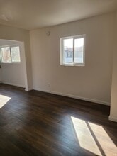 Islander Apartments in Los Angeles, CA - Foto de edificio - Building Photo