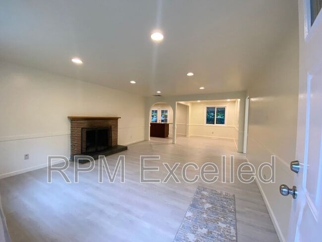 3216 S 208th St in Seatac, WA - Building Photo - Building Photo