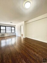 EAST 57 STREET, Unit 2D in New York, NY - Building Photo