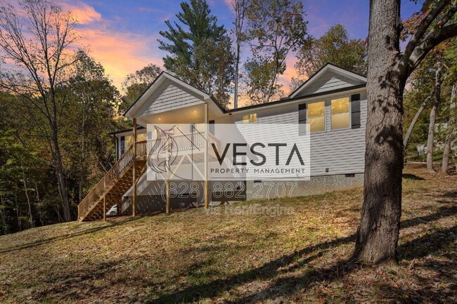 property at 2506 Turnpike Rd