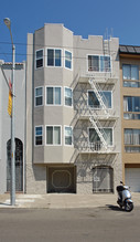 2466 Chestnut St in San Francisco, CA - Foto de edificio - Building Photo