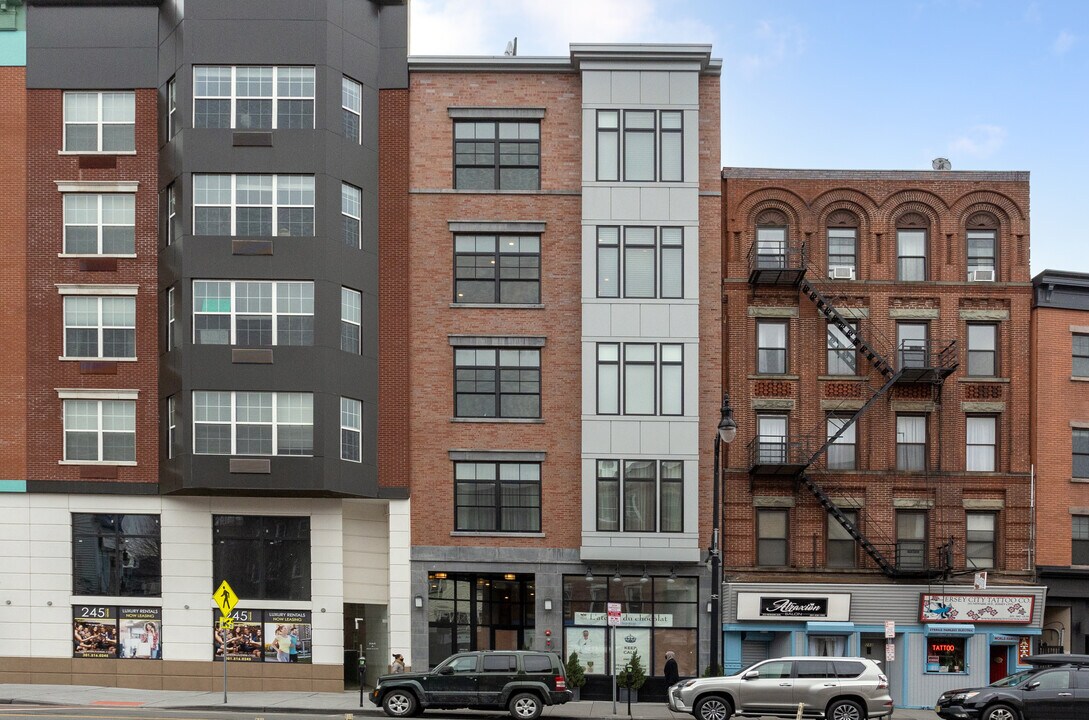 251 Newark Ave in Jersey City, NJ - Building Photo