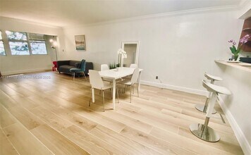 1540 NE 191st St in Miami, FL - Building Photo - Building Photo