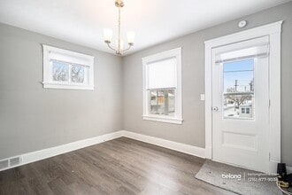 3366 W 88th St, Unit B in Cleveland, OH - Foto de edificio - Building Photo