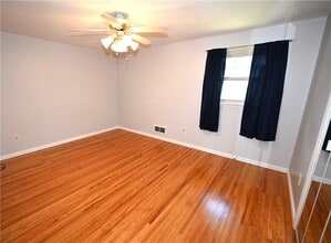 1093 Washington St in Spencerport, NY - Building Photo - Building Photo