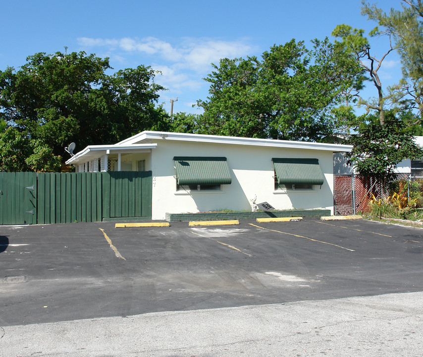 1125-1127 NE 5th Ave in Fort Lauderdale, FL - Building Photo