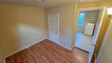 204 N Champlain St, Unit 2 in Burlington, VT - Foto de edificio - Building Photo