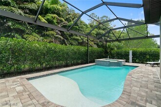 1431 Mockingbird Dr in Naples, FL - Foto de edificio - Building Photo