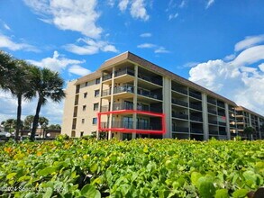 8498 Ridgewood Ave in Cape Canaveral, FL - Building Photo - Building Photo