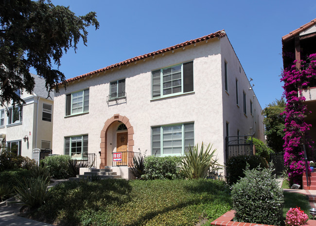 827 12th St in Santa Monica, CA - Foto de edificio - Building Photo