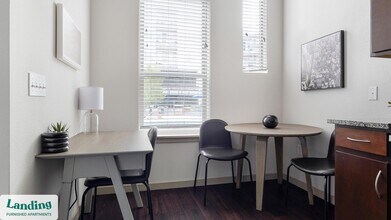 1550 N Raleigh St, Unit 121 in Denver, CO - Building Photo - Building Photo