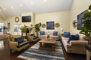 Deer Oaks Apartments in San Antonio, TX - Building Photo