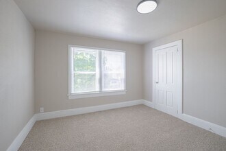 149 W 2nd St in Fond du Lac, WI - Building Photo - Building Photo
