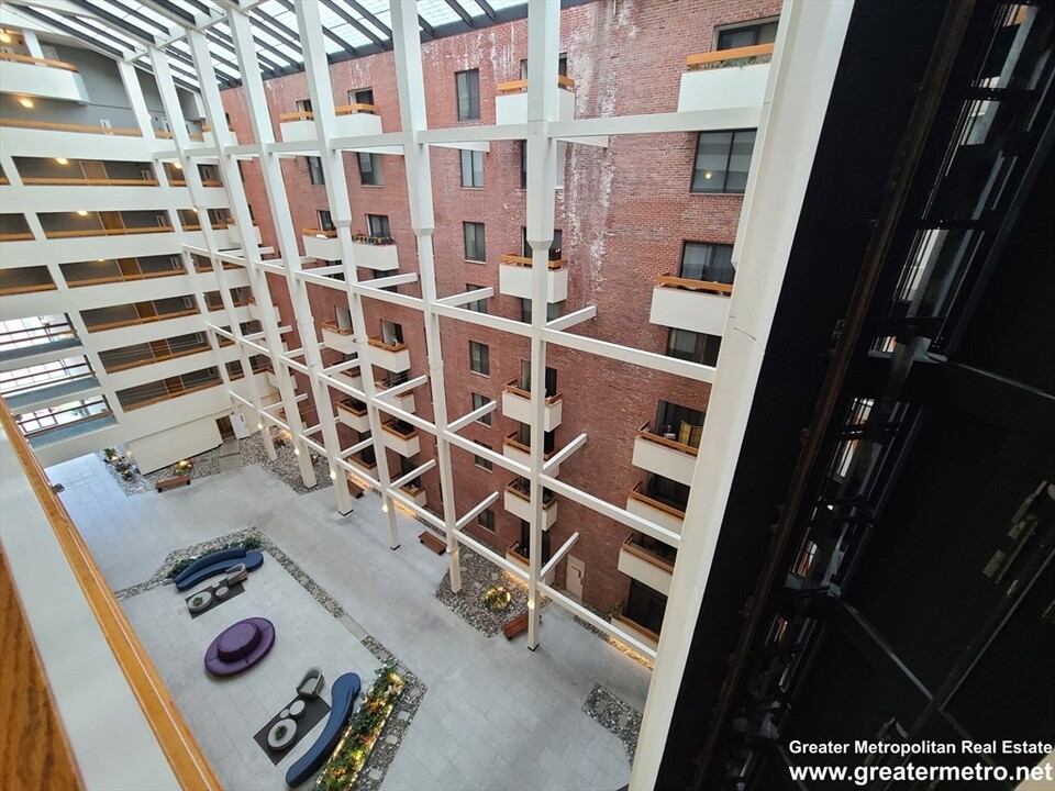 357 Commercial St, Unit 507 in Boston, MA - Building Photo