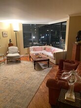 401 E Ontario St, Unit 2007 in Chicago, IL - Building Photo - Building Photo