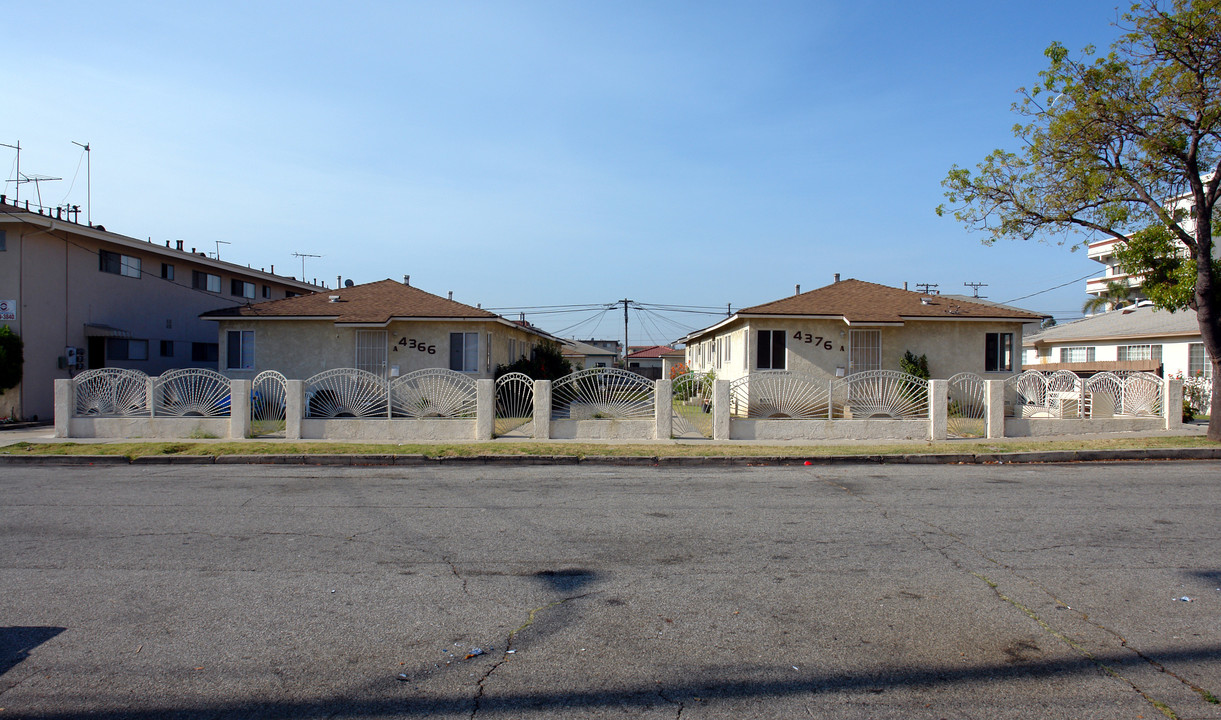 4366-4376 W 136th St in Hawthorne, CA - Building Photo