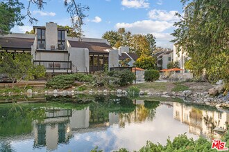 9206 Summertime Ln in Culver City, CA - Building Photo - Building Photo