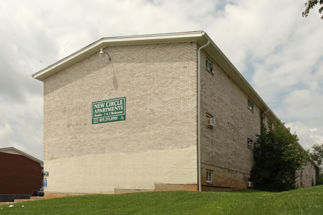 New Circle Apartments in Lexington, KY - Building Photo - Building Photo