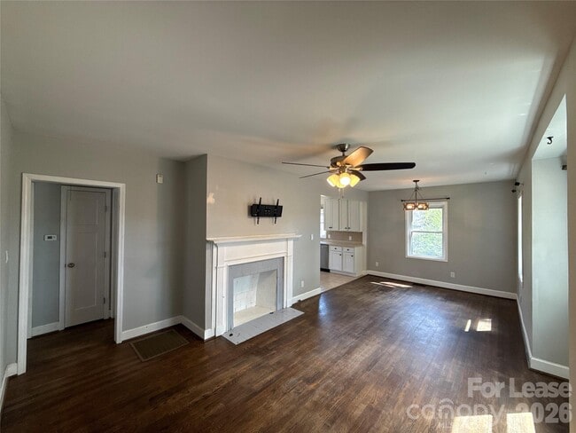 2520 Brentwood Pl in Charlotte, NC - Building Photo - Building Photo