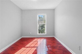 3882 Waldrop Ln in Decatur, GA - Building Photo - Building Photo