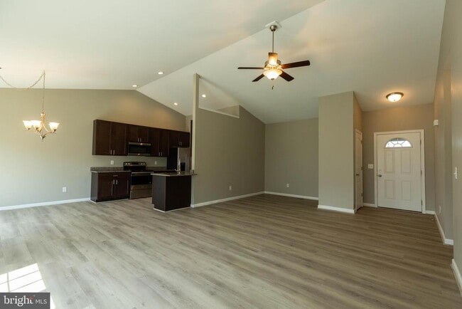 438 Ives St in Martinsburg, WV - Building Photo - Building Photo