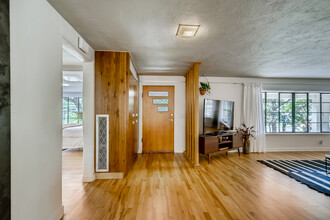 806 Bouldin Ave, Unit A in Austin, TX - Building Photo - Building Photo