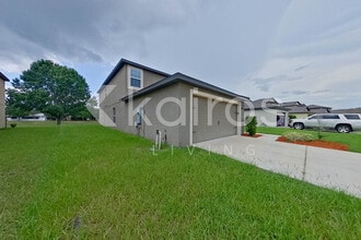 8381 Indian Laurel Ln in Brooksville, FL - Foto de edificio - Building Photo