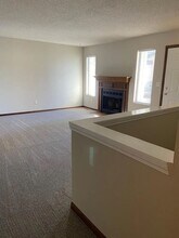 8404-8406 W Thurman St in Wichita, KS - Foto de edificio - Building Photo