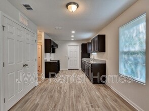 2471 Robert St in Jacksonville, FL - Building Photo - Building Photo