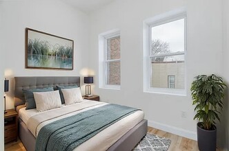 289 Martin Luther King Jr Dr in Jersey City, NJ - Building Photo - Interior Photo