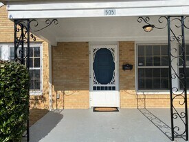 505 Ward Ave NE, Unit Apartment B in Huntsville, AL - Building Photo