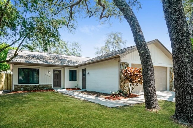 4212 E Temple Heights Rd in Tampa, FL - Building Photo - Building Photo