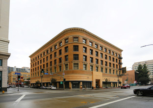 Douglas Building Lofts in Los Angeles, CA - Building Photo - Building Photo