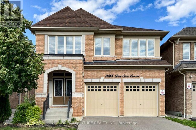 2385 Dress Cir Cres in Oshawa, ON - Building Photo - Building Photo