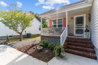 107 NE 30th St in Oak Island, NC - Building Photo - Building Photo