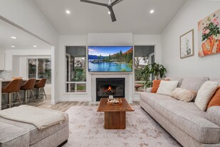 9161 Kneeland Ct in Elk Grove, CA - Building Photo