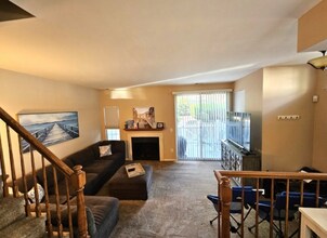23 Bentley Ct in Bedminster, NJ - Building Photo - Building Photo