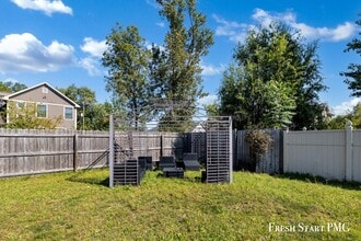 611 Marketplace Blvd in Kalamazoo, MI - Building Photo - Building Photo