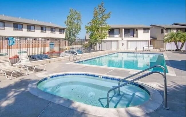 8535 Paradise Valley Rd in Spring Valley, CA - Building Photo - Building Photo