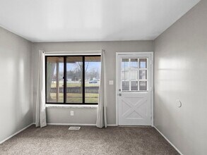 32936 Truman Rd, Unit 32936 in Rockwood, MI - Foto de edificio - Building Photo