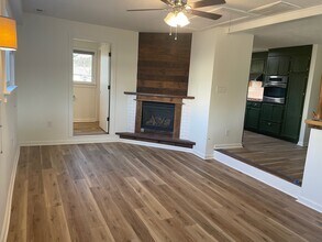 65 Cherry St in Brevard, NC - Building Photo - Building Photo