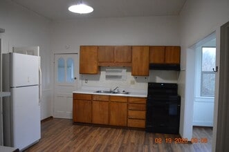 330 SW Bryant St in Clatskanie, OR - Building Photo - Building Photo