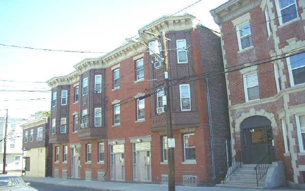 65-69 Shawmut St in Chelsea, MA - Building Photo